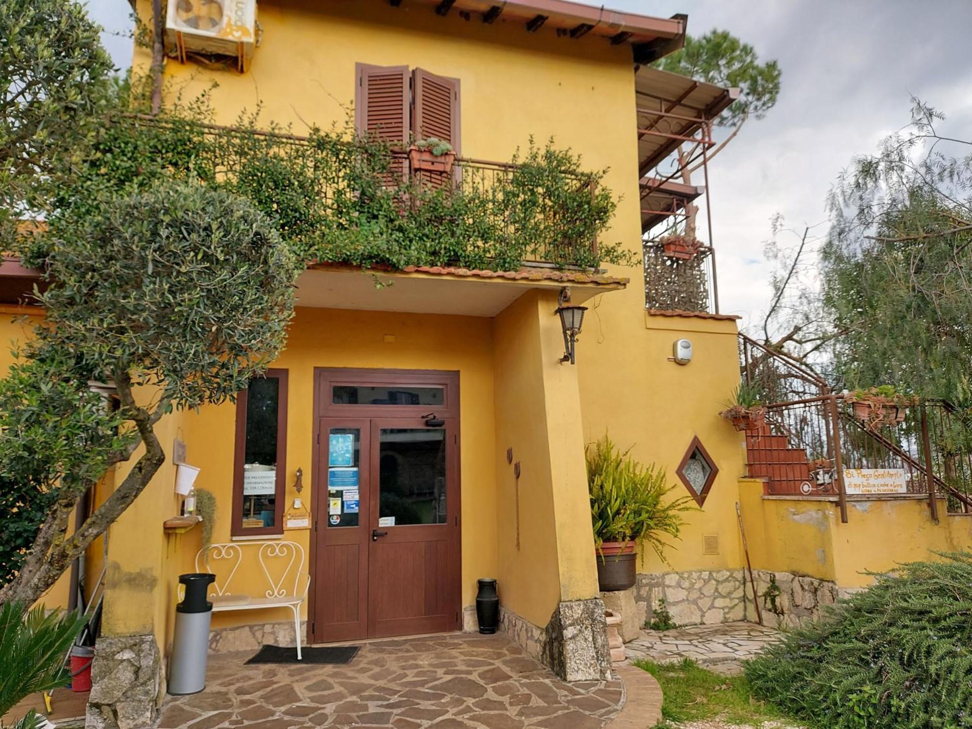 Agriturismo Ali E Radici Cisterna di Latina Exteriör bild
